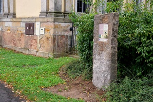 Symbolický hrob Augusta Frinda / Symbolisches Grab von August Frind